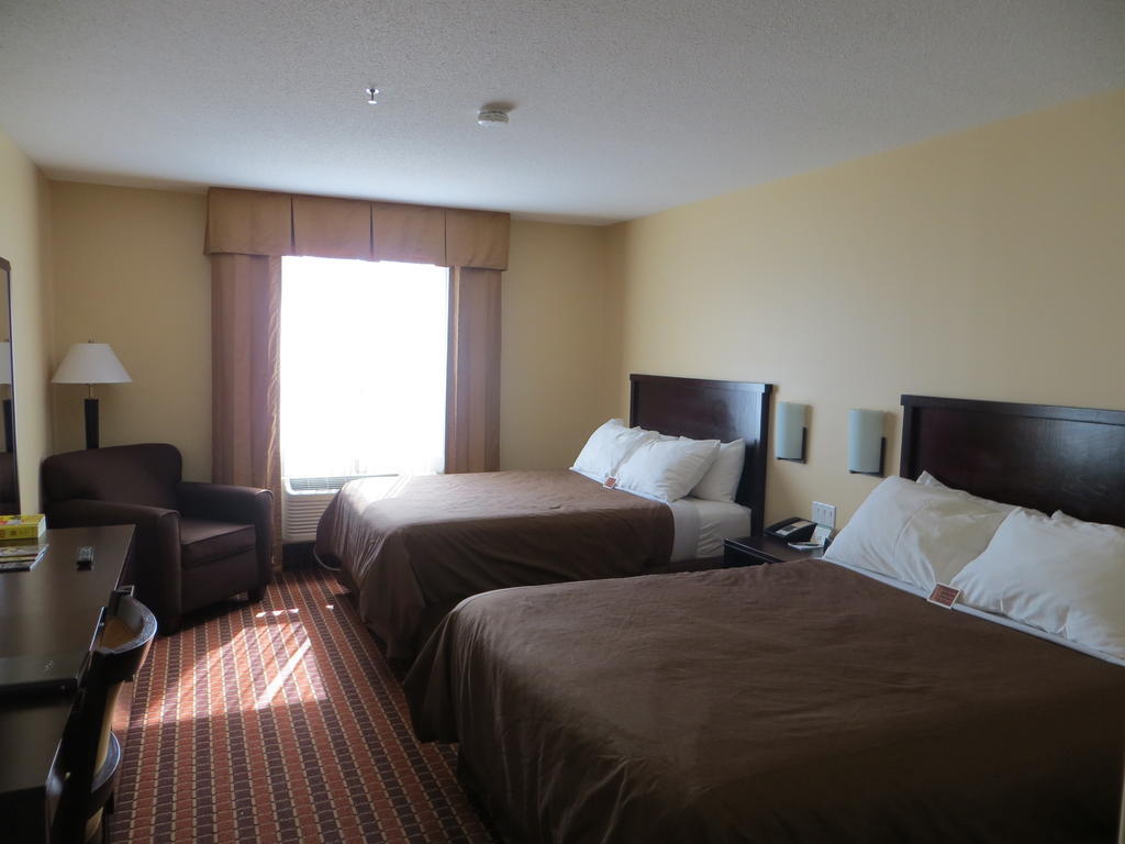 Poplar Tree Inn Stoughton ห้อง รูปภาพ