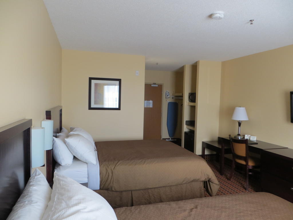 Poplar Tree Inn Stoughton ห้อง รูปภาพ